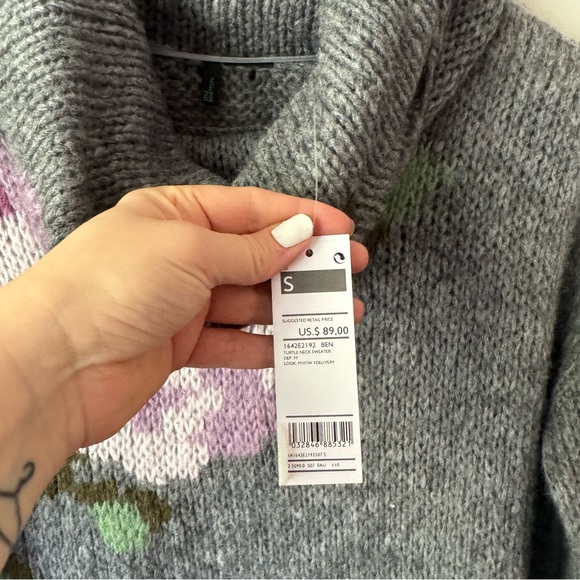 United Colors Of Benetton Gray and Purple Floral Turtleneck Sweater - Picture 6 of 8